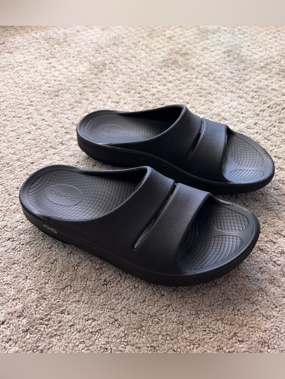 OFOOS  slide sandals women’s 10/men 8 black comfort recovery